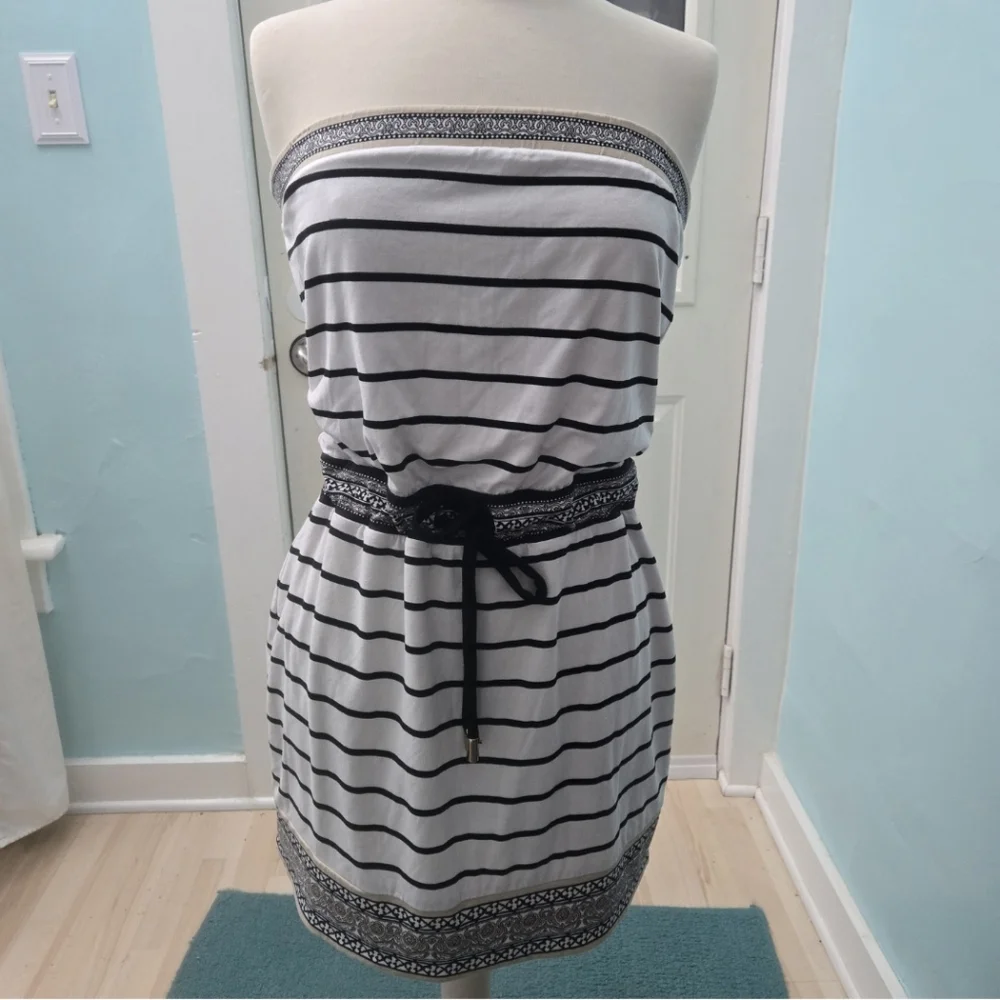White House Black Market Bohemian Black and White Strapless Striped Dress - Picture 8 of 15